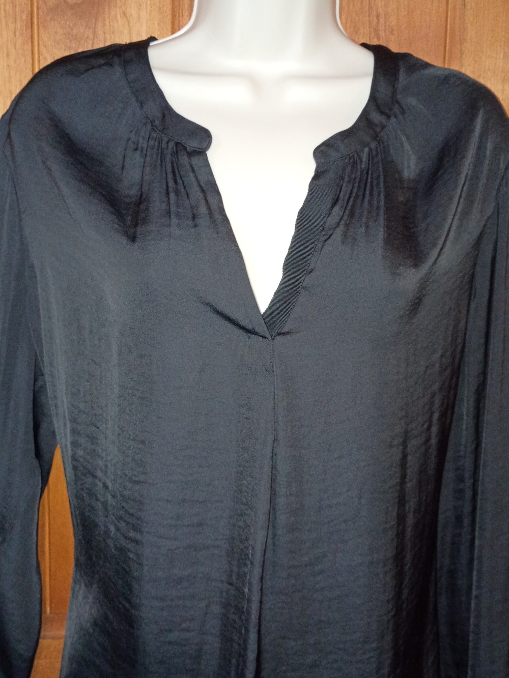 Simply Vera Vera Wang Black Split V-Neck Long Sleeve Blouse - Picture 2 of 9